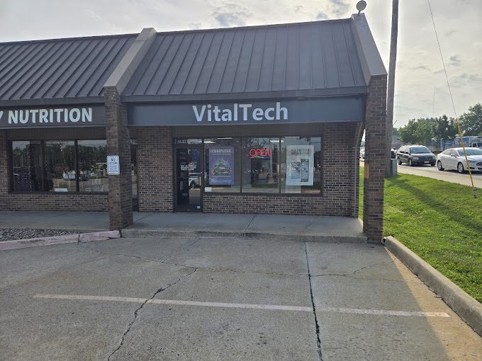 VitalTech Repairs storefront in Kearney, MO